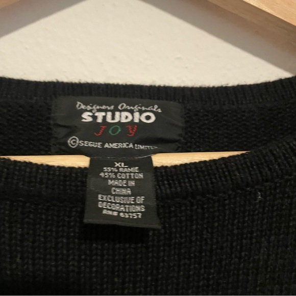 Designer Studios Black Striped 90s Rainbow Detailed Sweater, Size XL - Picture 4 of 4